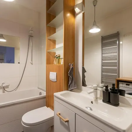 Апартаменти With A Roof Terrace Познань