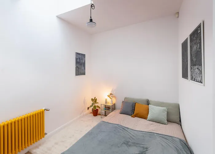 With A Roof Terrace Apartment *