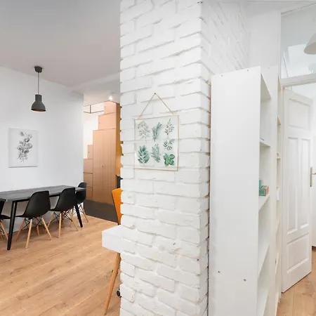 With A Roof Terrace Apartment *